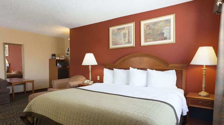 <b>Baymont Inn & Suites Oklahoma City Arpt Suite</b>. Images powered by <a href="https://iceportal.shijigroup.com/" title="IcePortal" target="_blank">IcePortal</a>.
