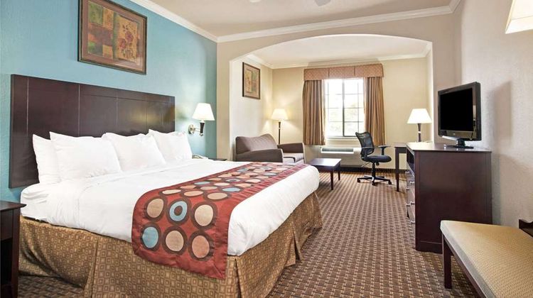 Super 8 IAH West/Greenspoint Suite