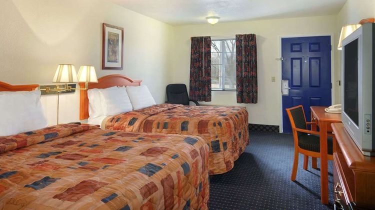 Days Inn KU Lawrence Room