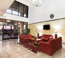 Days Inn and Suites Artesia Lobby