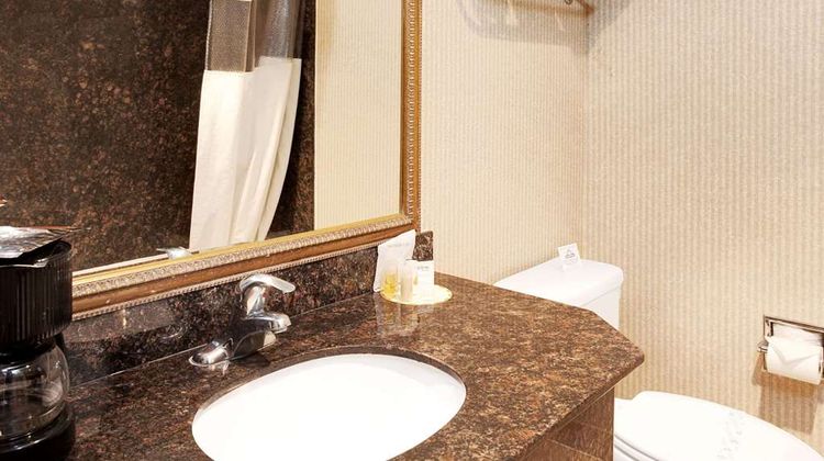 Days Inn and Suites Artesia Room