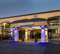 Days Inn and Suites Artesia Exterior