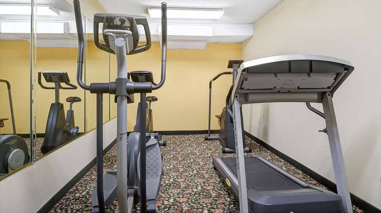 <b>Days Inn Burlington East Health</b>. Images powered by <a href="https://iceportal.shijigroup.com/" title="IcePortal" target="_blank">IcePortal</a>.