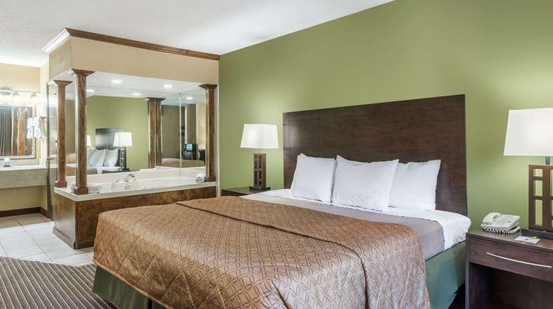 <b>Days Inn Perryville Room</b>. Images powered by <a href="https://iceportal.shijigroup.com/" title="IcePortal" target="_blank">IcePortal</a>.