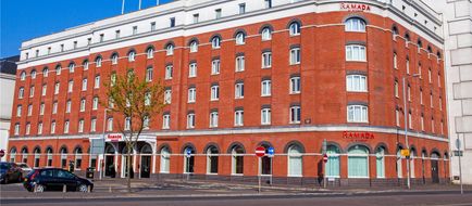 Ramada Encore Belfast City Centre Exterior