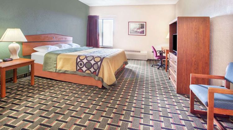 Super 8 Atchison Room