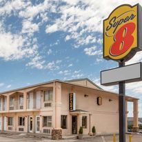 Super 8 Evanston