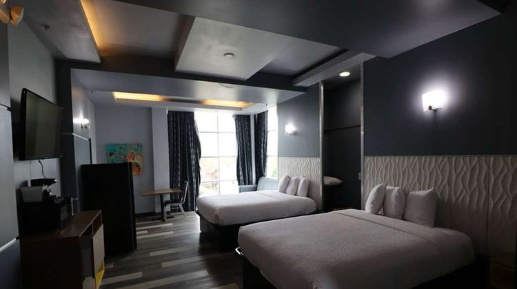 Days Inn & Suites Milwaukee Room