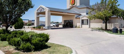 Super 8 Midland Exterior