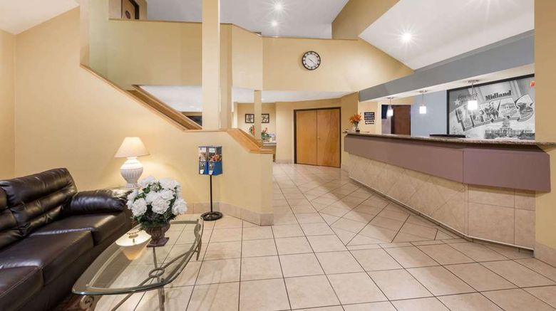 <b>Super 8 Midland Lobby</b>. Images powered by <a href="https://iceportal.shijigroup.com/" title="IcePortal" target="_blank">IcePortal</a>.