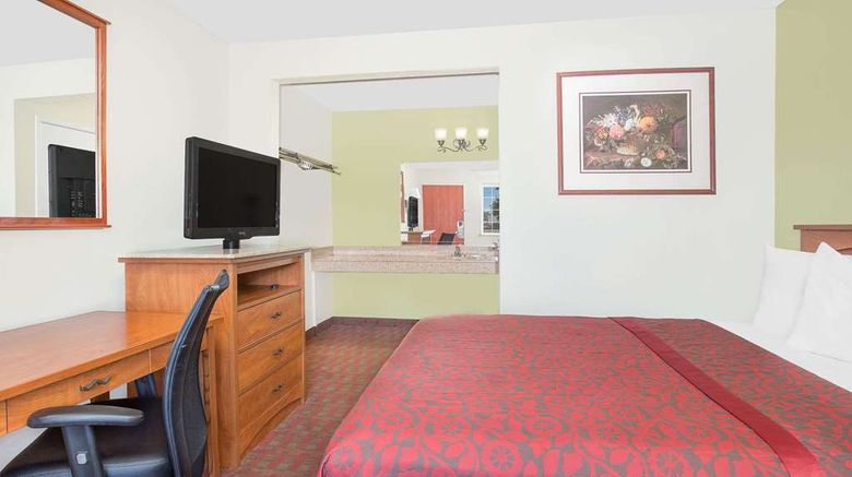 <b>Days Inn Turlock Room</b>. Images powered by <a href="https://iceportal.shijigroup.com/" title="IcePortal" target="_blank">IcePortal</a>.