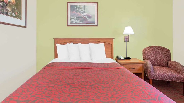 <b>Days Inn Turlock Room</b>. Images powered by <a href="https://iceportal.shijigroup.com/" title="IcePortal" target="_blank">IcePortal</a>.