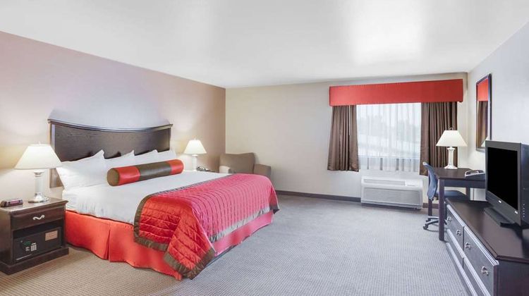 Baymont Inn & Suites Wheeler Room
