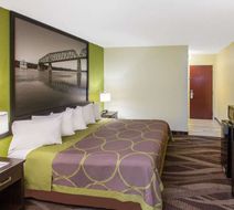 Super 8 Southaven Room