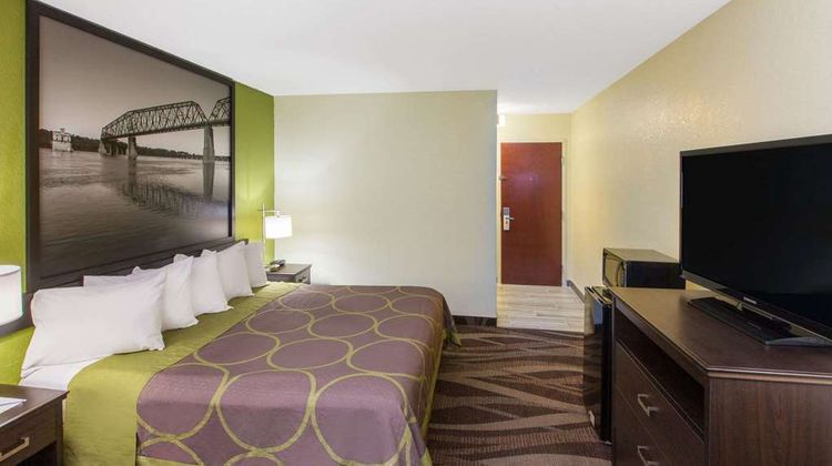 Super 8 Southaven Room