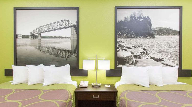 Super 8 Southaven Room