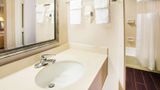 Baymont Inn & Suites Mobile/ I-65 Room