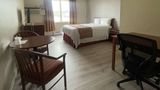 Super 8 Campbellton Room