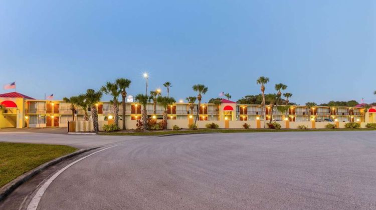 Howard Johnson Lakeland Exterior