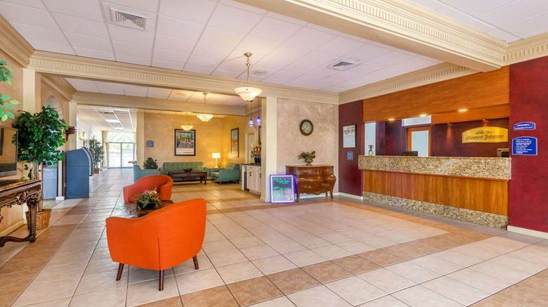 <b>Howard Johnson Lakeland Lobby</b>. Images powered by <a href="https://iceportal.shijigroup.com/" title="IcePortal" target="_blank">IcePortal</a>.