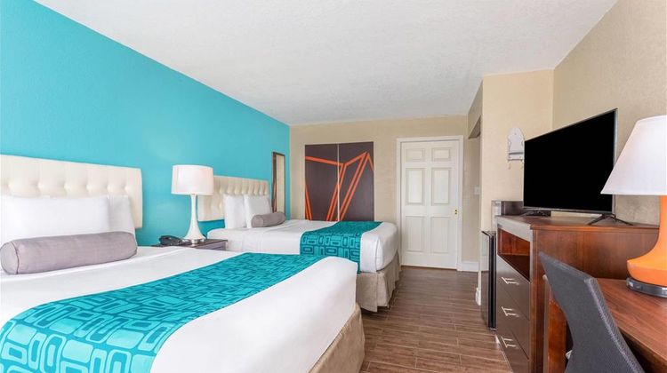 Howard Johnson Lakeland Room