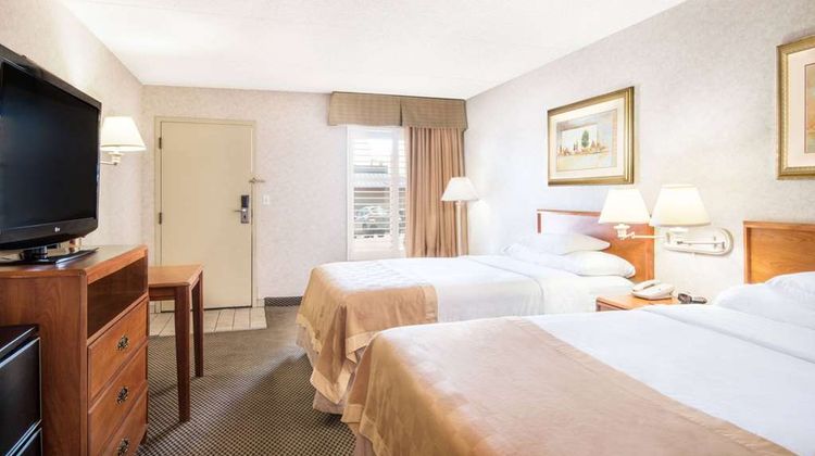 Travelodge by Wyndham Pueblo Room
