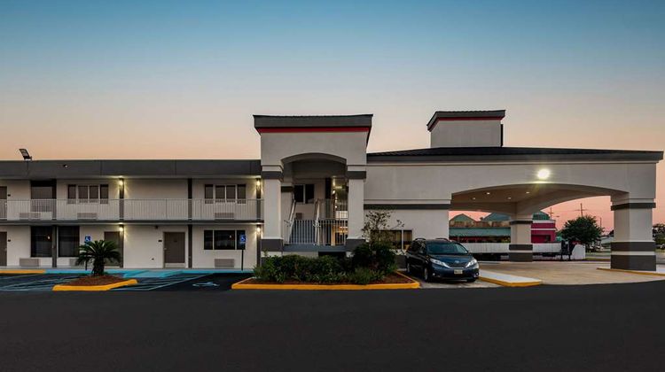 Super 8 Baton Rouge/I-10 Exterior