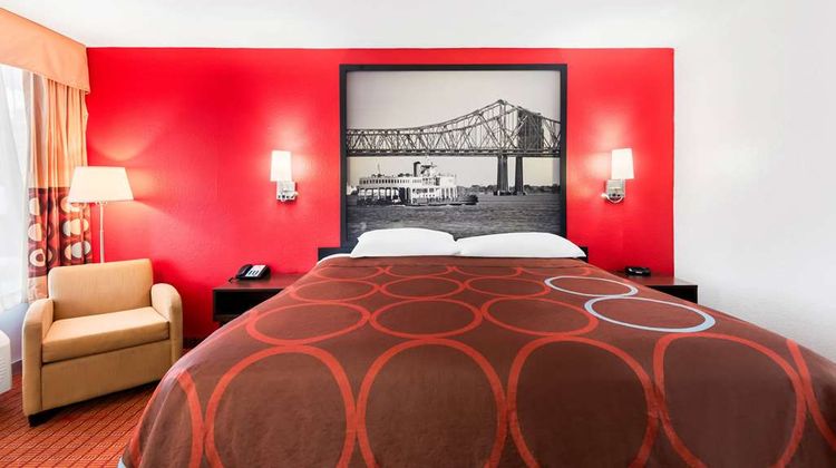 Super 8 Baton Rouge/I-10 Room