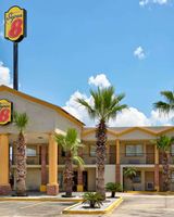 Super 8 Breaux Bridge