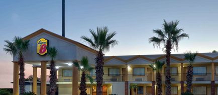 Super 8 Breaux Bridge Exterior