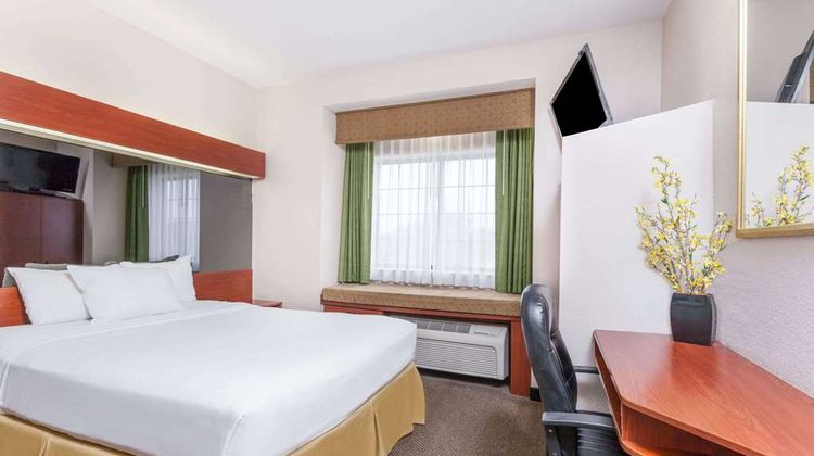 Days Inn near Kansas Speedway Room