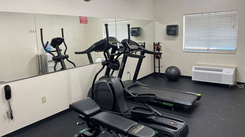 <b>Days Inn near Kansas Speedway Health</b>. Images powered by <a href="https://iceportal.shijigroup.com/" title="IcePortal" target="_blank">IcePortal</a>.