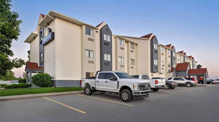 Days Inn near Kansas Speedway Exterior
