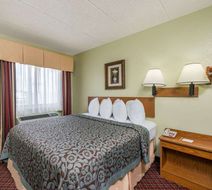 Days Inn & Suites Springfield on I-44 Room
