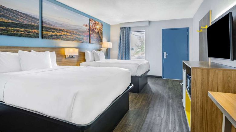 <b>Days Inn Raleigh Glenwood-Crabtree Room</b>. Images powered by <a href="https://iceportal.shijigroup.com/" title="IcePortal" target="_blank">IcePortal</a>.