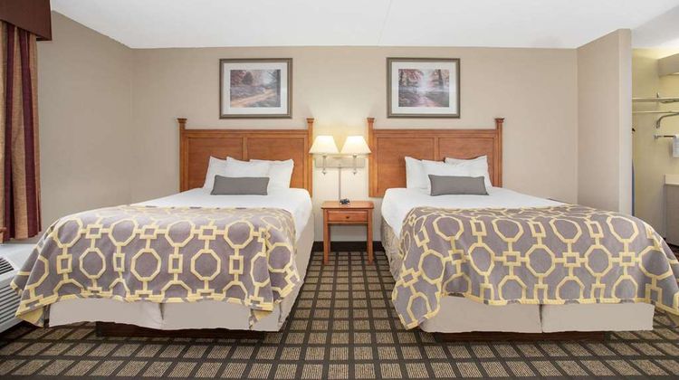 Baymont Inn & Suites Hays Suite