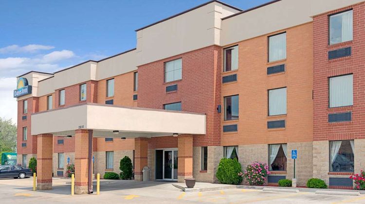 Days Inn Downtown St. Louis Exterior