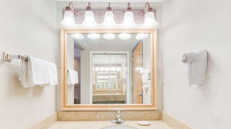 <b>Knights Inn Van Horn Room</b>. Images powered by <a href="https://iceportal.shijigroup.com/" title="IcePortal" target="_blank">IcePortal</a>.