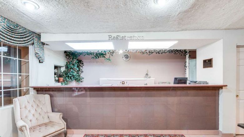 <b>Knights Inn Van Horn Lobby</b>. Images powered by <a href="https://iceportal.shijigroup.com/" title="IcePortal" target="_blank">IcePortal</a>.