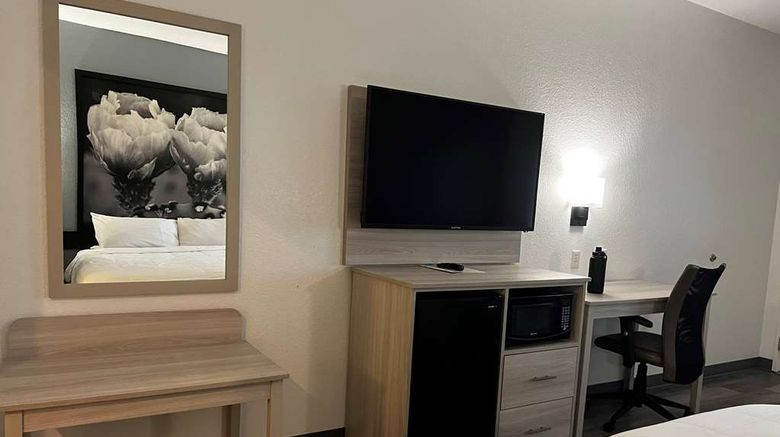 <b>Super 8 Rosenberg Room</b>. Images powered by <a href="https://iceportal.shijigroup.com/" title="IcePortal" target="_blank">IcePortal</a>.