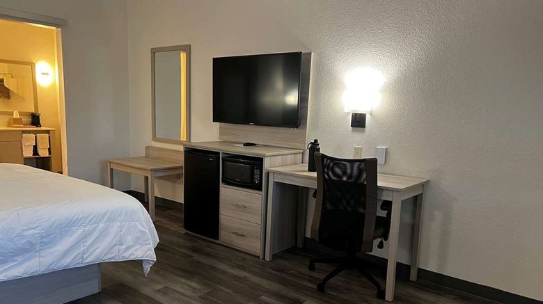 <b>Super 8 Rosenberg Room</b>. Images powered by <a href="https://iceportal.shijigroup.com/" title="IcePortal" target="_blank">IcePortal</a>.