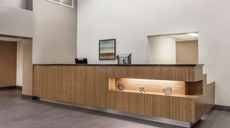 Super 8 Peterborough Lobby