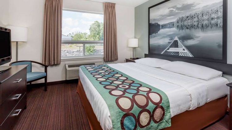 Super 8 Peterborough Suite