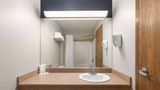 Super 8 St-Jerome Suite