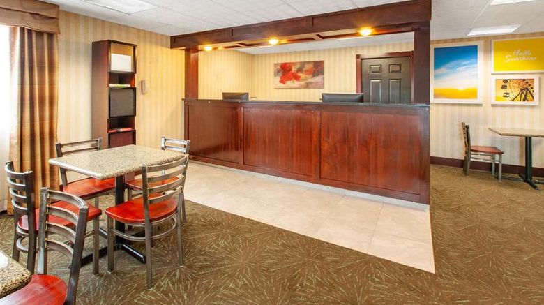 <b>Days Inn Grantville Lobby</b>. Images powered by <a href="https://iceportal.shijigroup.com/" title="IcePortal" target="_blank">IcePortal</a>.