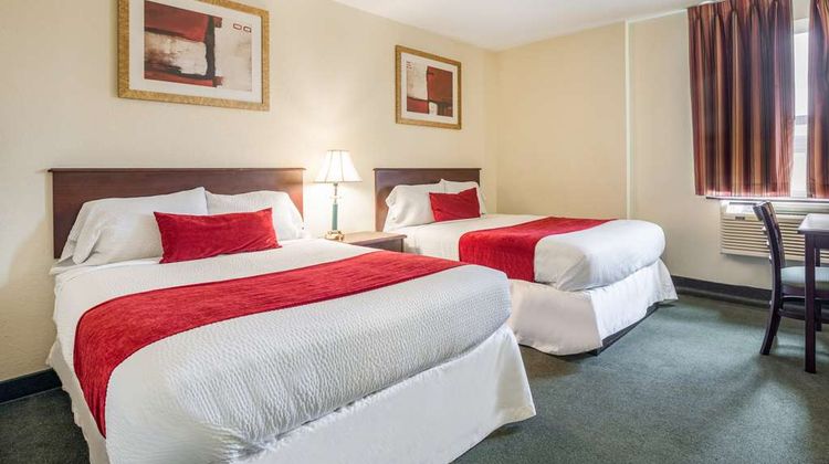 Knights Inn Orillia Room