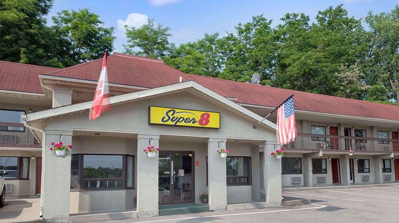 <b>Super 8 Niagara Falls North Exterior</b>. Images powered by <a href="https://iceportal.shijigroup.com/" title="IcePortal" target="_blank">IcePortal</a>.