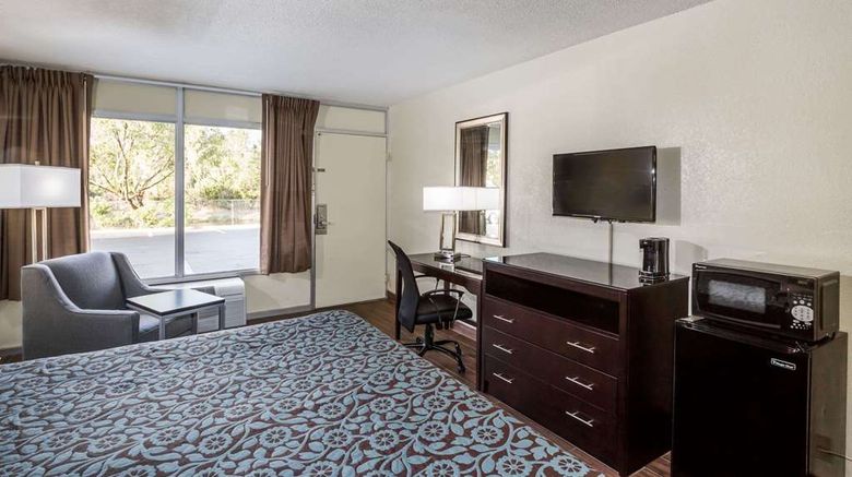 <b>Days Inn by Wyndham Melbourne Room</b>. Images powered by <a href="https://iceportal.shijigroup.com/" title="IcePortal" target="_blank">IcePortal</a>.
