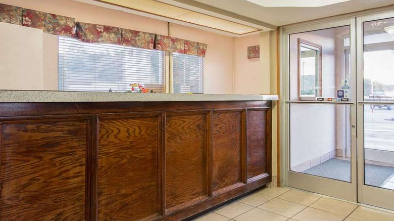 <b>Super 8 Antioch/Nashville South East Lobby</b>. Images powered by <a href="https://iceportal.shijigroup.com/" title="IcePortal" target="_blank">IcePortal</a>.