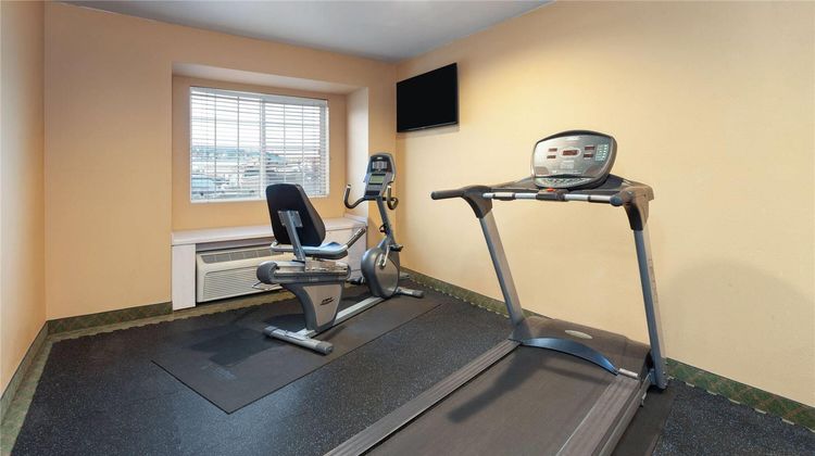 Days Inn & Suites Spokane Airport Health